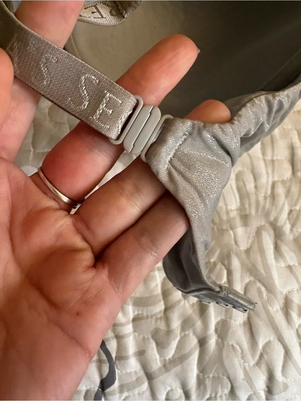 Victoria's Secret Smooth Silver T-Shirt Bra